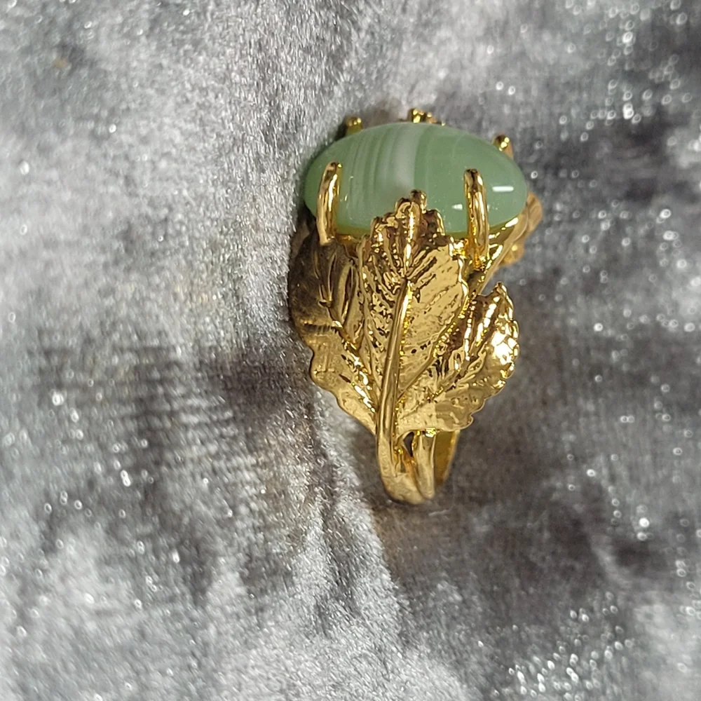 Luxury Light Green Leaf Fashion  Ring - Picture 5 of 7